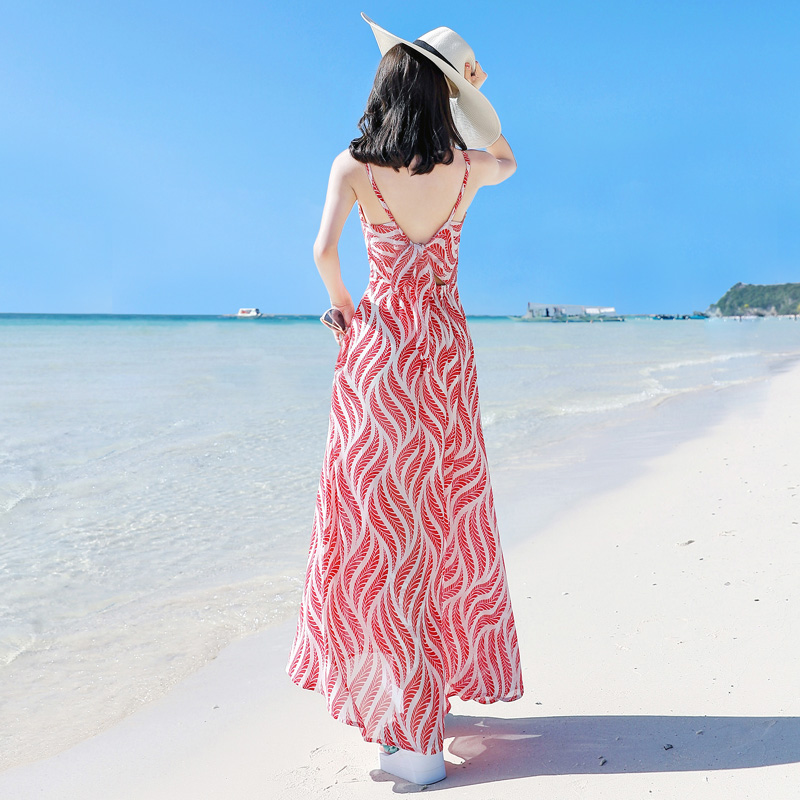 Váy đi biển hở lưng phiên bản Maldives