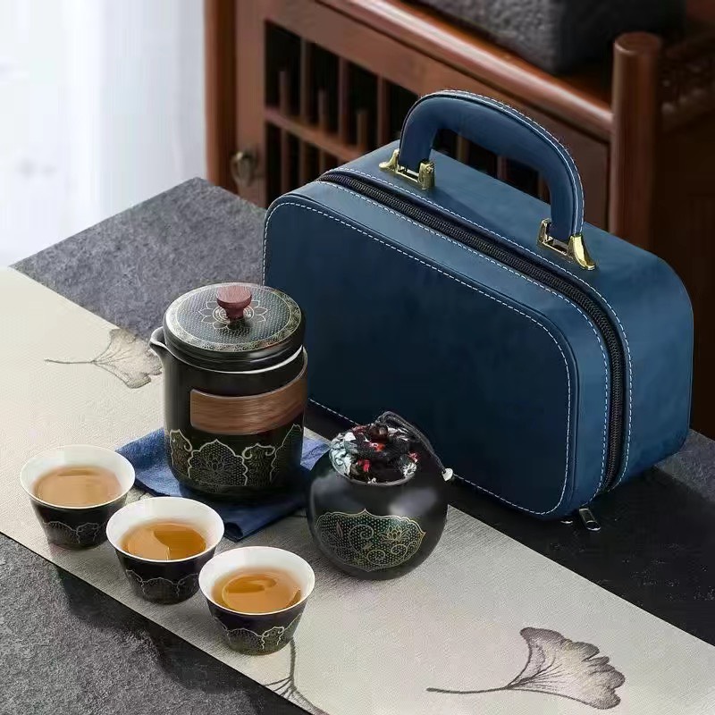Bộ pha trà gồm 1 ấm hãm, hũ đựng trà và 3 chén (ly)