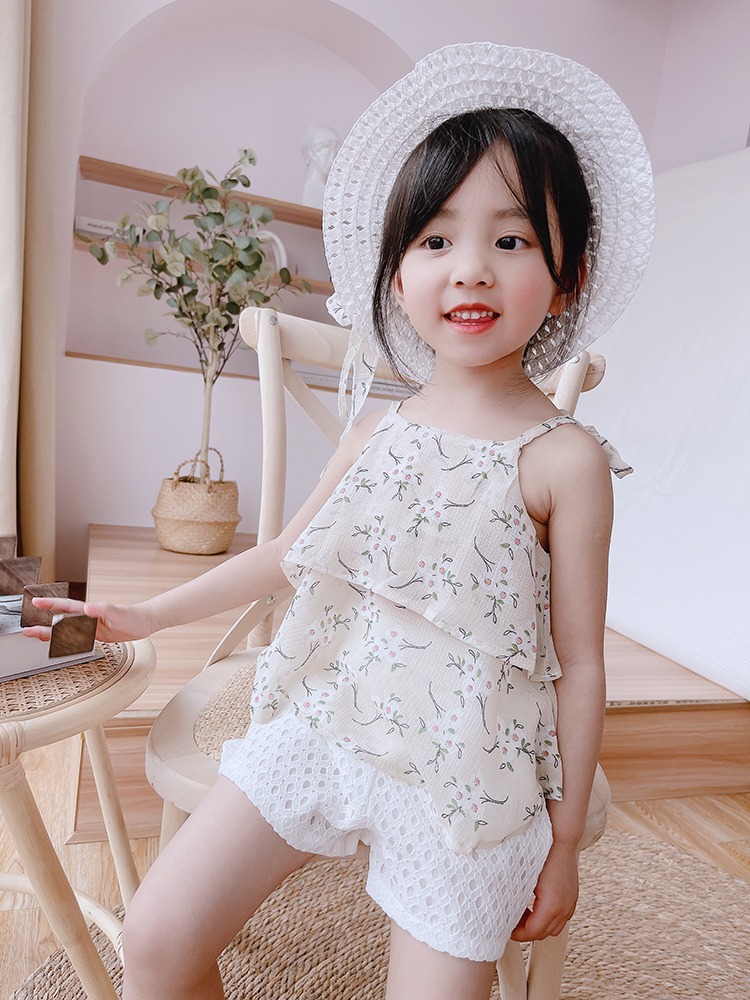 Bộ quần áo bé gái Hàn Quốc 2022 (Mũ+Áo+Quần)
